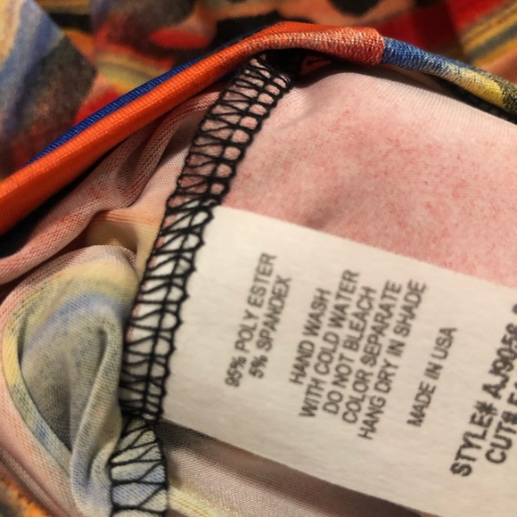 Bright Animal Print Romper - Picture 5 of 5